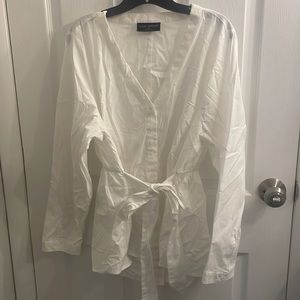 Never worn (a tad wrinkly, just needs a steam) Lane Bryant button up!